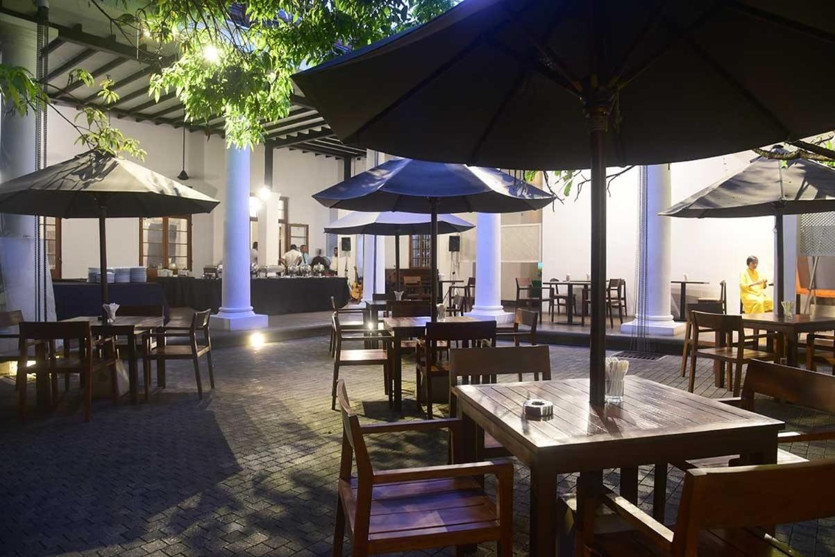 The Dutch Burgher Union Of Ceylon Wisma tamu